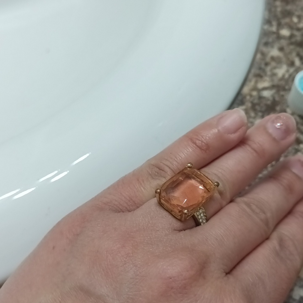 Tahari Ring